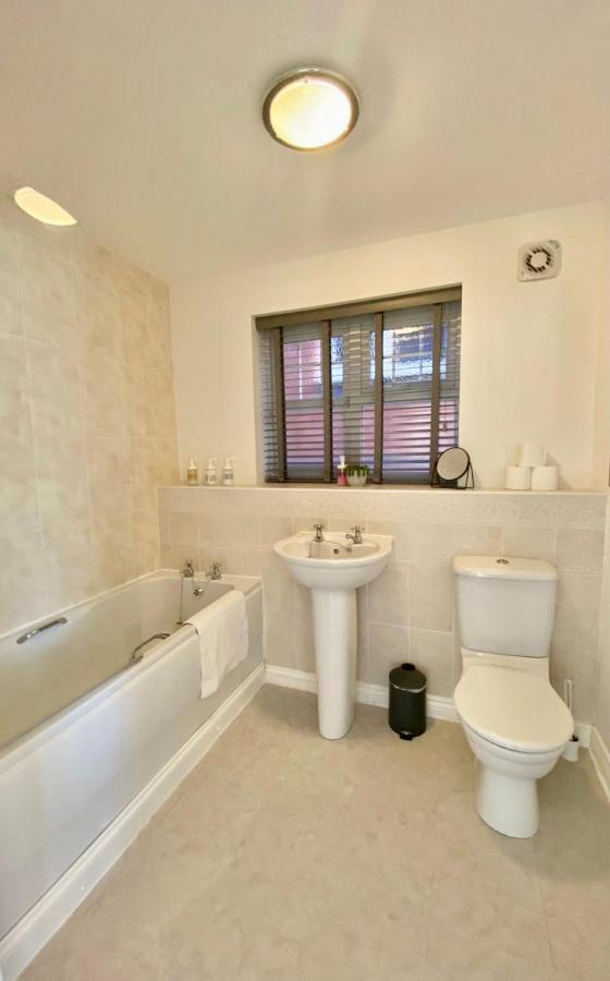 Chase Heights Apartment Rugeley Ngoại thất bức ảnh